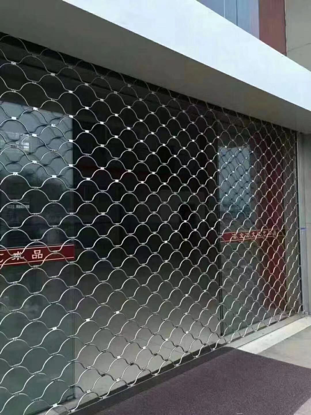 不锈钢网型卷帘门
